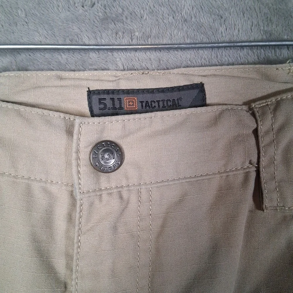 5.11 Tactical Regular Fit Cotton Canvas Cargo Pants Men 32x30 Khaki Beige - Picture 4 of 9